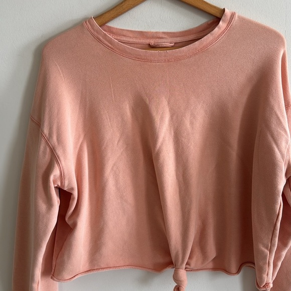 Aerie peachy pink long sleeve cropped tie front pullover knit top size Medium - Picture 2 of 6